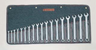 18 Pc. Metric Combination Wrench Set 7mm-24mm
